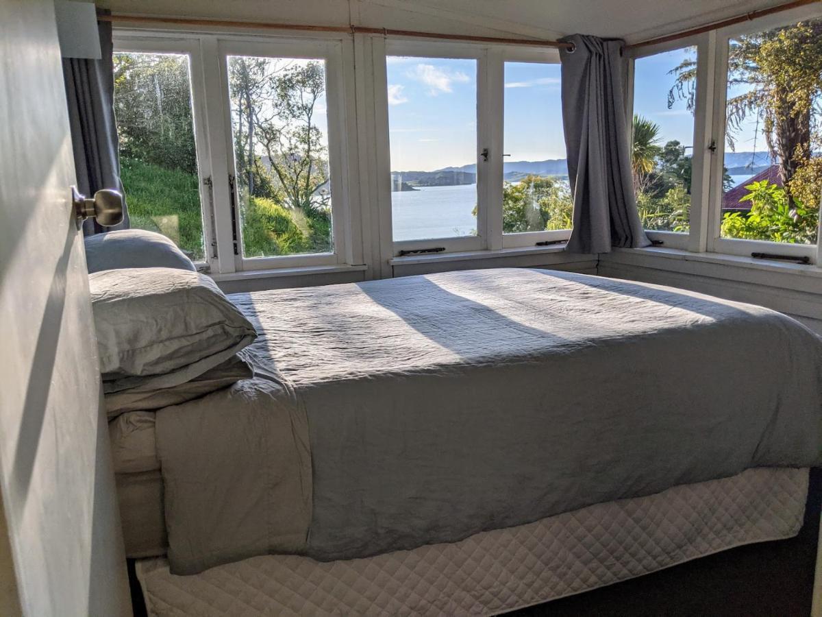 Cox Bay Cottage Раглан Экстерьер фото